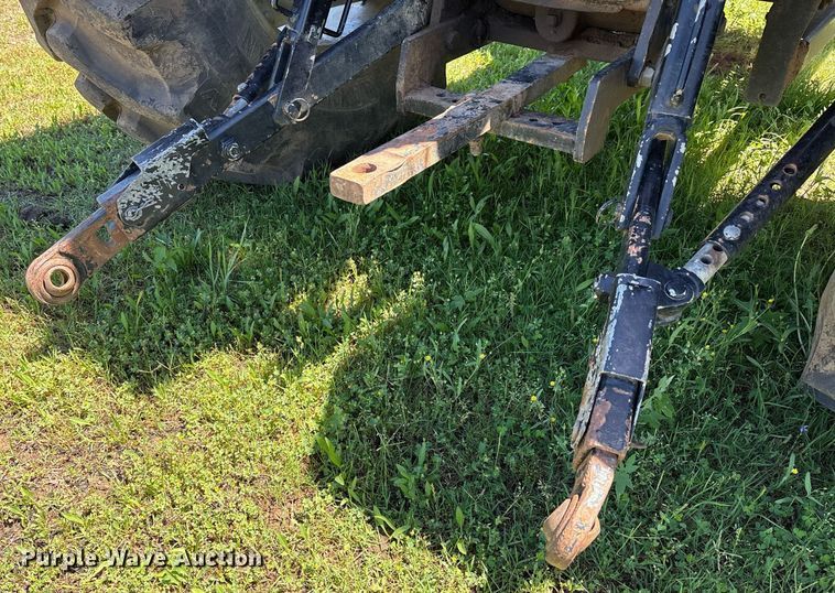 image for item EL2089 2017 Mahindra 5570 tractor