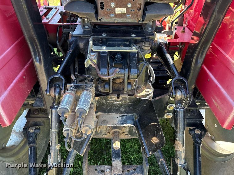 image for item EL2089 2017 Mahindra 5570 tractor