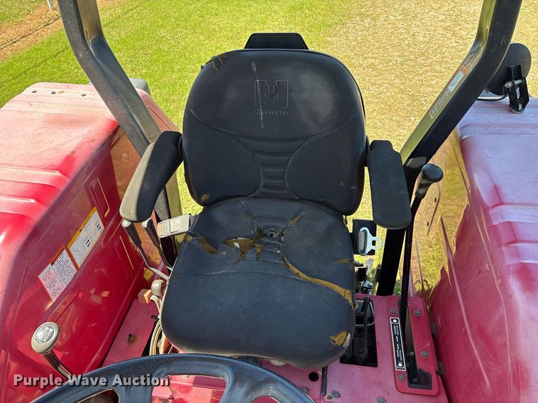 image for item EL2089 2017 Mahindra 5570 tractor