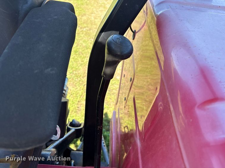 image for item EL2089 2017 Mahindra 5570 tractor