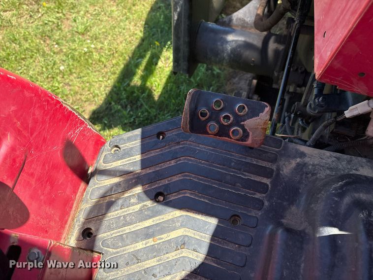 image for item EL2089 2017 Mahindra 5570 tractor