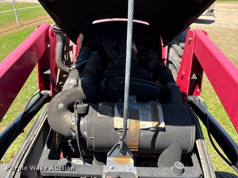 image for item EL2089 2017 Mahindra 5570 tractor