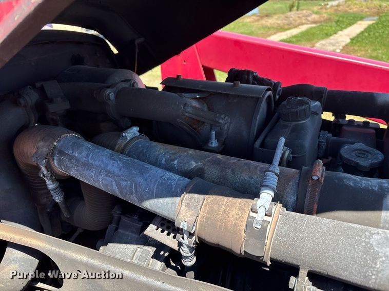 image for item EL2089 2017 Mahindra 5570 tractor