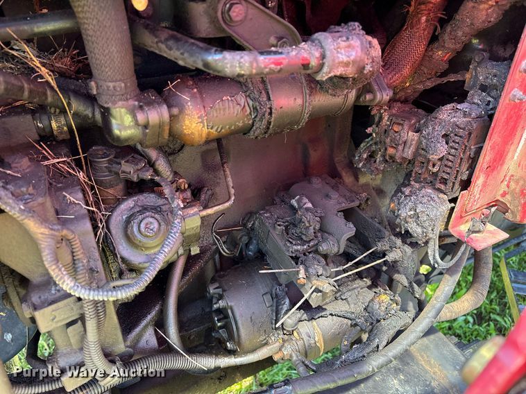 image for item EL2089 2017 Mahindra 5570 tractor