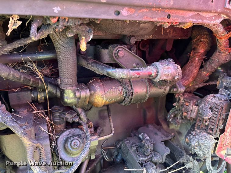 image for item EL2089 2017 Mahindra 5570 tractor