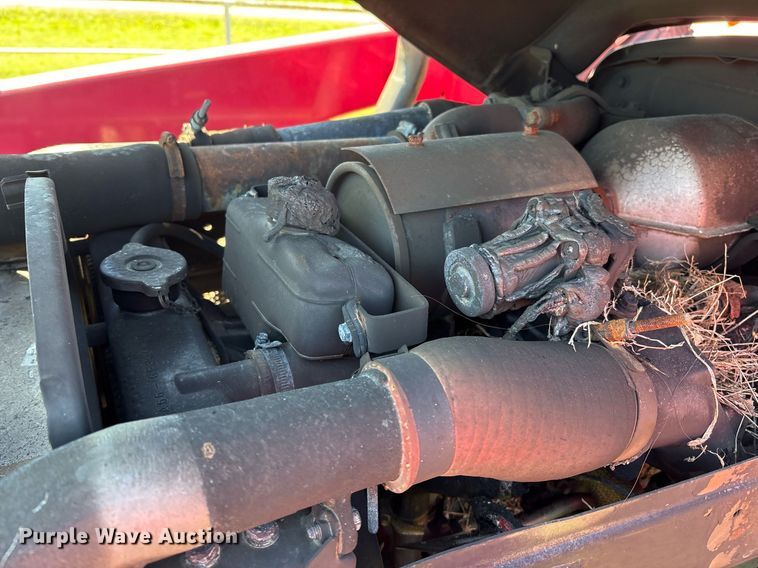 image for item EL2089 2017 Mahindra 5570 tractor