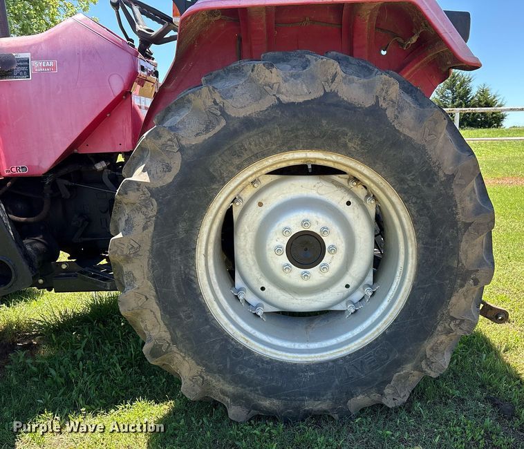 image for item EL2089 2017 Mahindra 5570 tractor