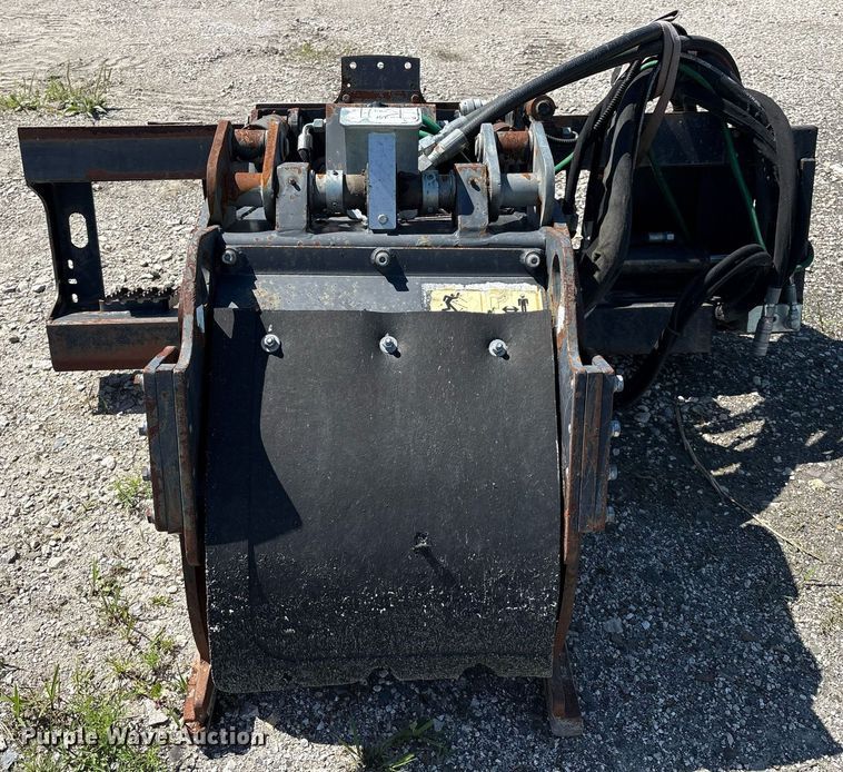 image for item EM2512 2013 Caterpillar PC205 skid steer cold planer