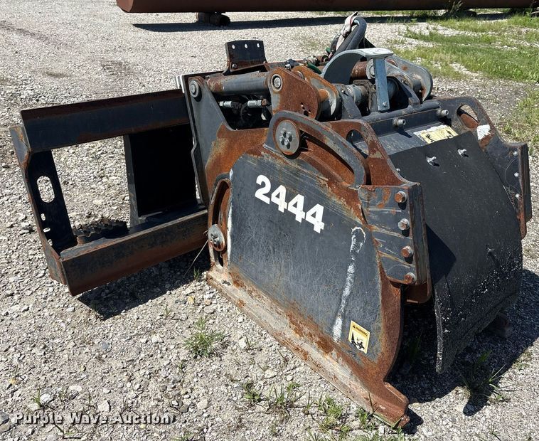 image for item EM2512 2013 Caterpillar PC205 skid steer cold planer