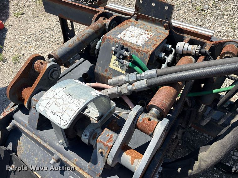 image for item EM2512 2013 Caterpillar PC205 skid steer cold planer