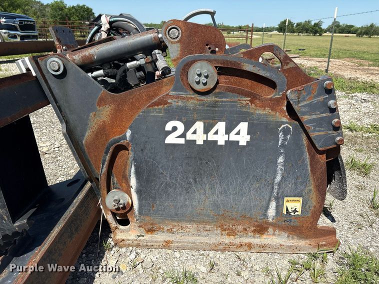 image for item EM2512 2013 Caterpillar PC205 skid steer cold planer