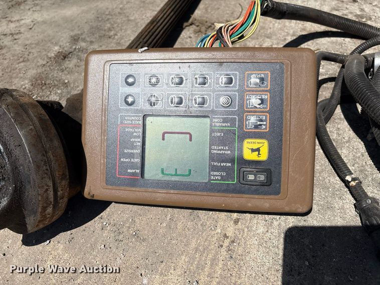 image for item EM2513 2007 John Deere 567 round baler