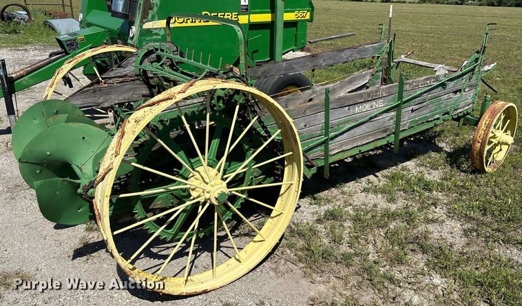 image for item EM2515 John Deere horse drawn manure spreader