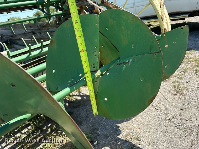 image for item EM2515 John Deere horse drawn manure spreader