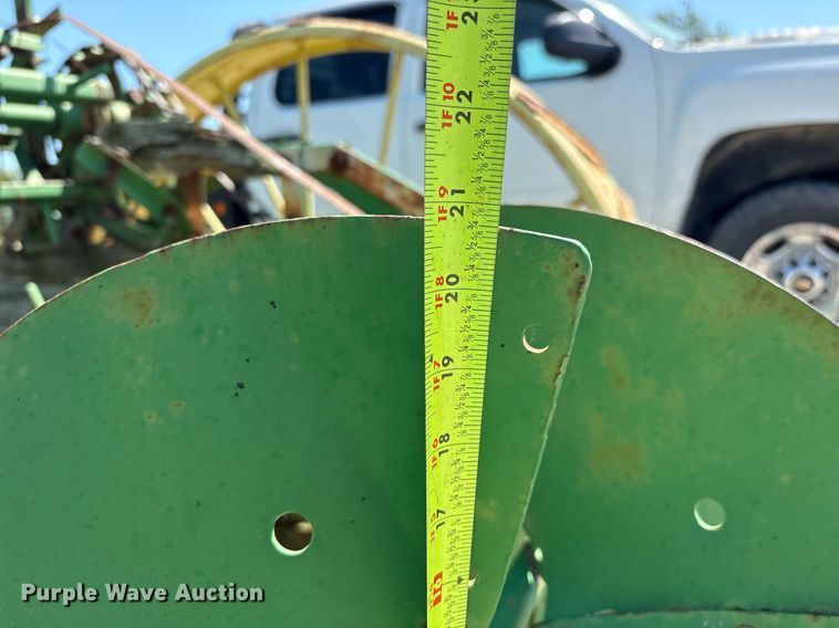 image for item EM2515 John Deere horse drawn manure spreader