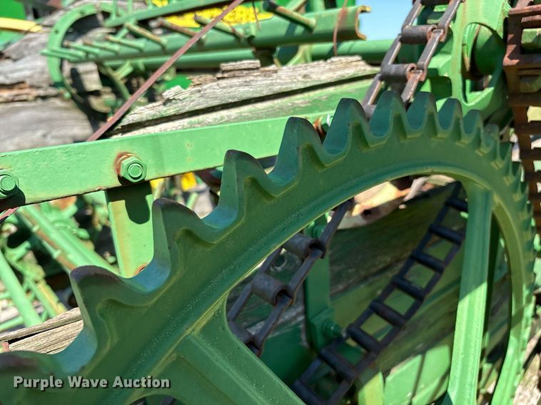 image for item EM2515 John Deere horse drawn manure spreader