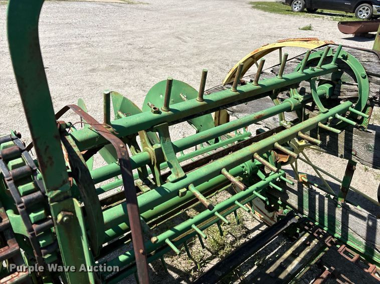 image for item EM2515 John Deere horse drawn manure spreader