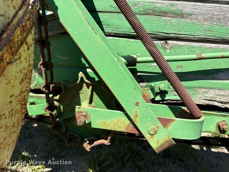 image for item EM2515 John Deere horse drawn manure spreader
