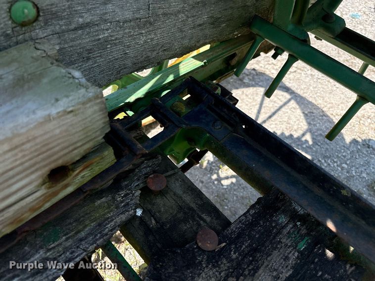 image for item EM2515 John Deere horse drawn manure spreader