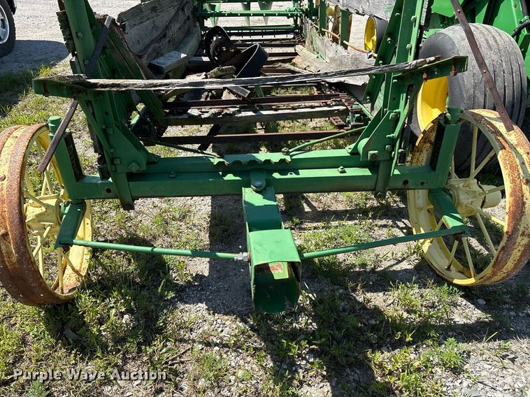 image for item EM2515 John Deere horse drawn manure spreader