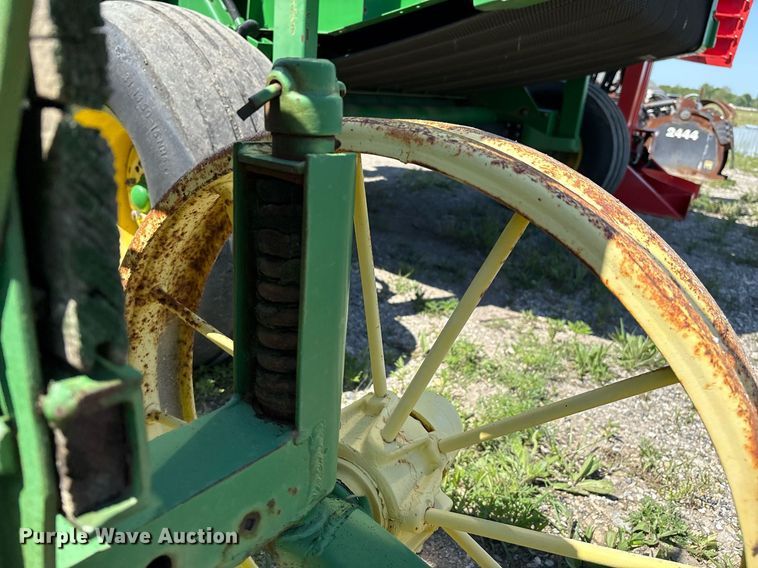 image for item EM2515 John Deere horse drawn manure spreader