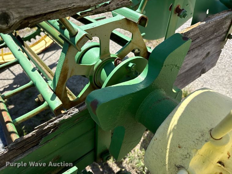 image for item EM2515 John Deere horse drawn manure spreader