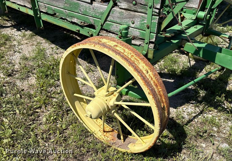 image for item EM2515 John Deere horse drawn manure spreader