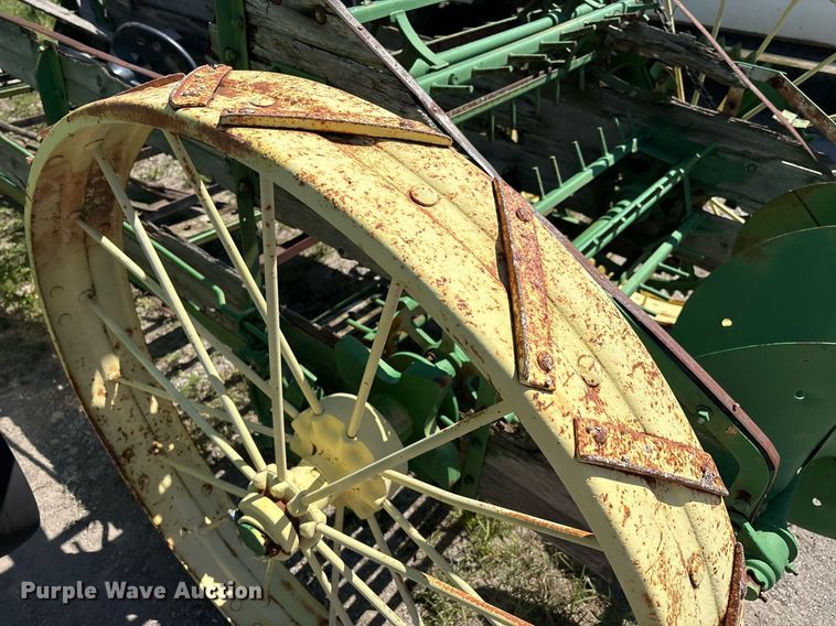 image for item EM2515 John Deere horse drawn manure spreader