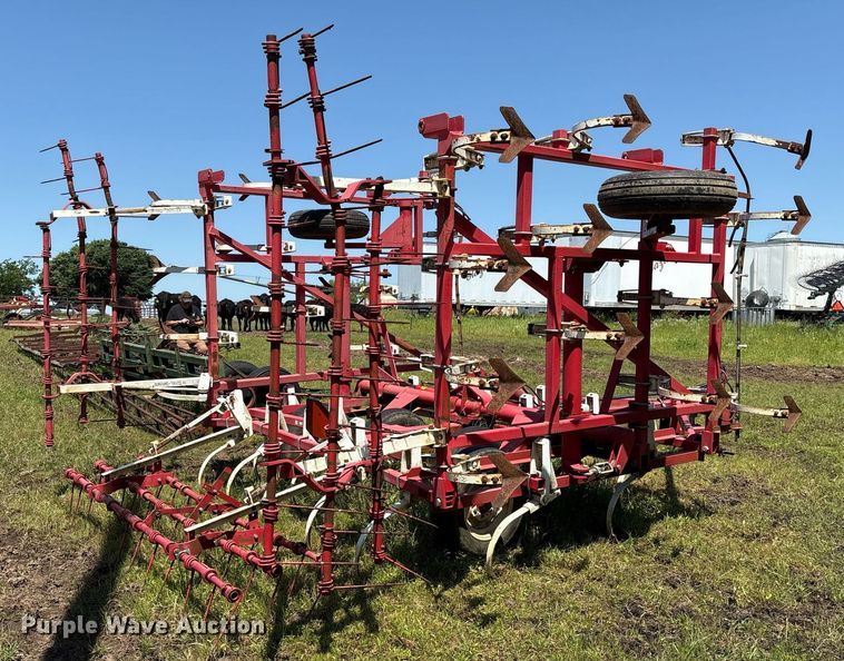 image for item EM2516 Wil- Rich 2500 field cultivator