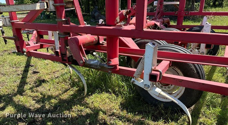 image for item EM2516 Wil- Rich 2500 field cultivator