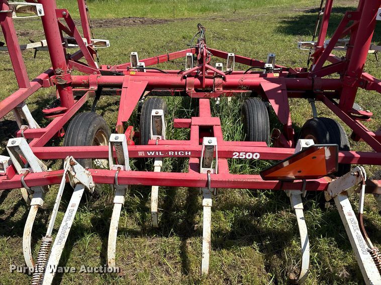 image for item EM2516 Wil- Rich 2500 field cultivator