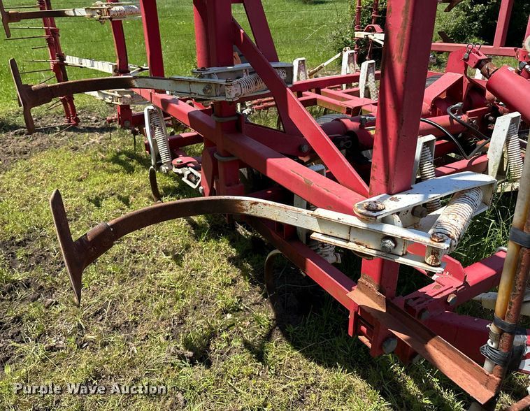 image for item EM2516 Wil- Rich 2500 field cultivator