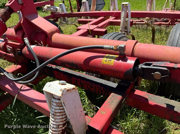 image for item EM2516 Wil- Rich 2500 field cultivator