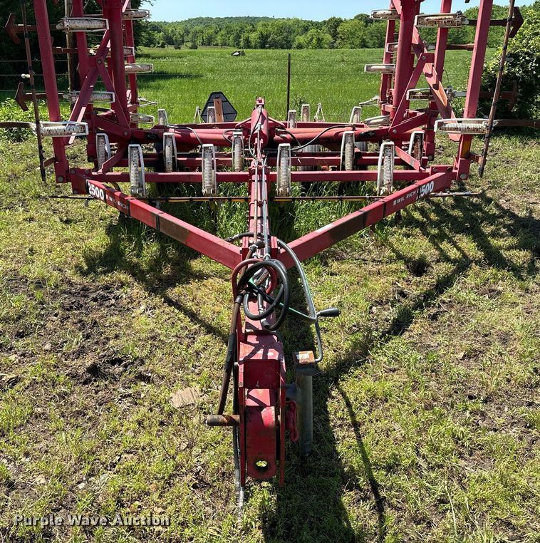image for item EM2516 Wil- Rich 2500 field cultivator