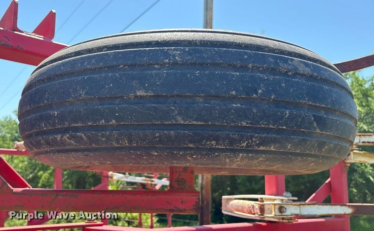 image for item EM2516 Wil- Rich 2500 field cultivator