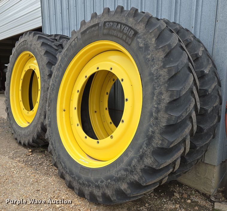 image for item EN3696 (4) tires and wheels