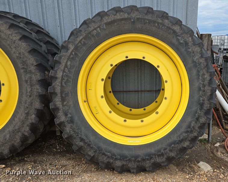 image for item EN3696 (4) tires and wheels