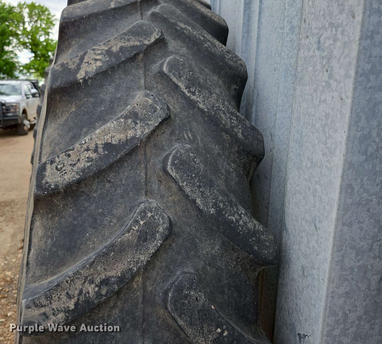 image for item EN3696 (4) tires and wheels