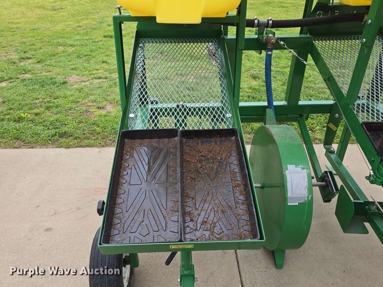 image for item EN3704 Rain-Flo Irrigation 1200 transplanter