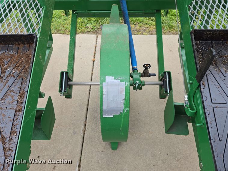 image for item EN3704 Rain-Flo Irrigation 1200 transplanter