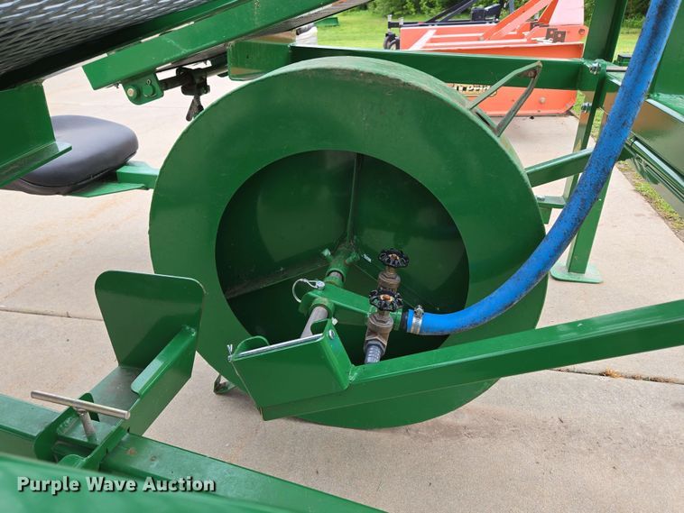 image for item EN3704 Rain-Flo Irrigation 1200 transplanter