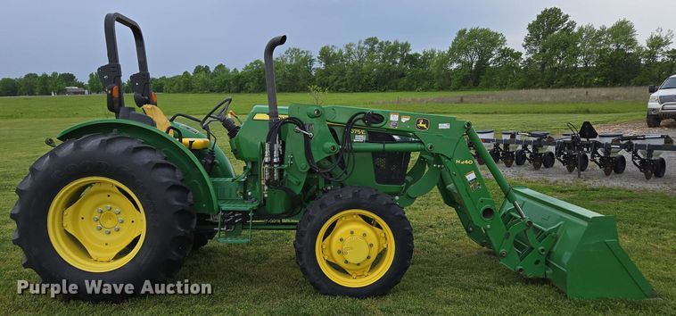 image for item EN3710 2015 John Deere 5075E MFWD tractor