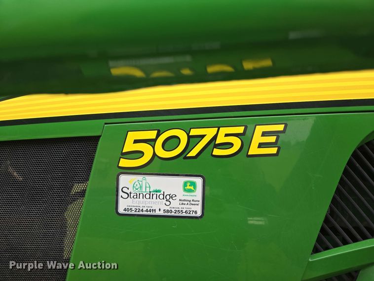 image for item EN3710 2015 John Deere 5075E MFWD tractor