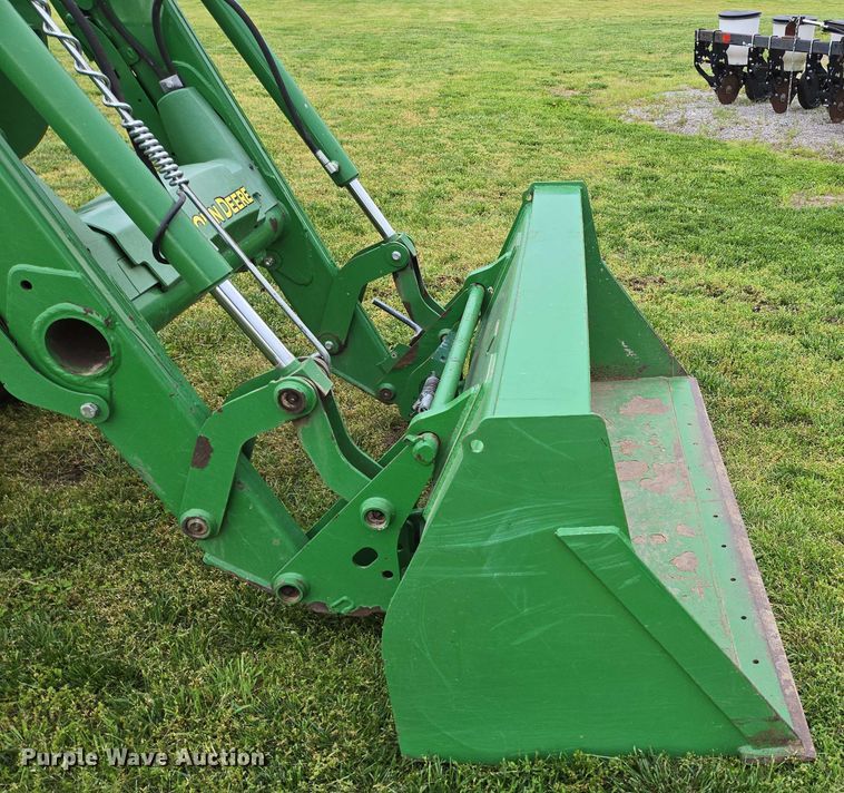 image for item EN3710 2015 John Deere 5075E MFWD tractor