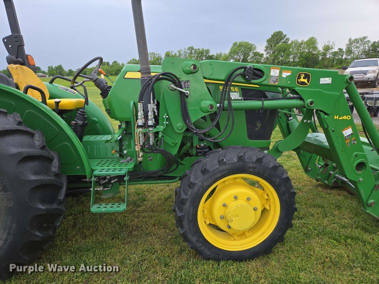 image for item EN3710 2015 John Deere 5075E MFWD tractor