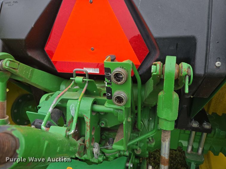 image for item EN3710 2015 John Deere 5075E MFWD tractor