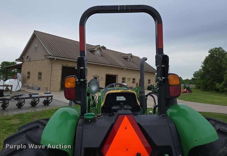 image for item EN3710 2015 John Deere 5075E MFWD tractor