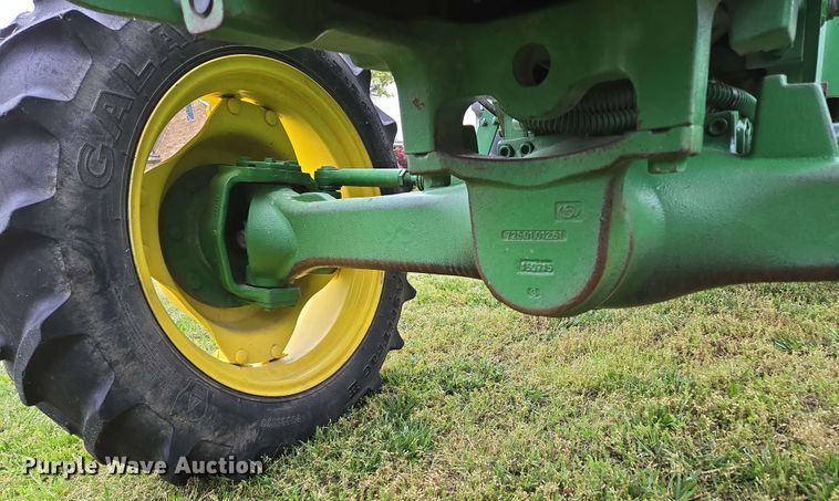 image for item EN3710 2015 John Deere 5075E MFWD tractor