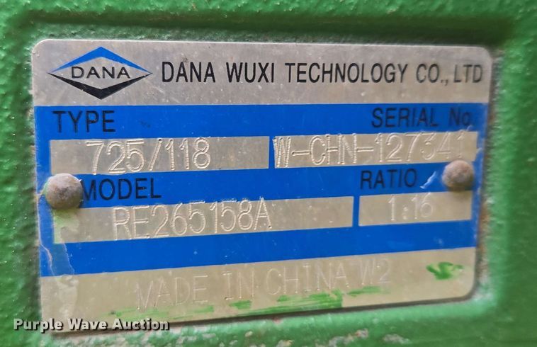 image for item EN3710 2015 John Deere 5075E MFWD tractor