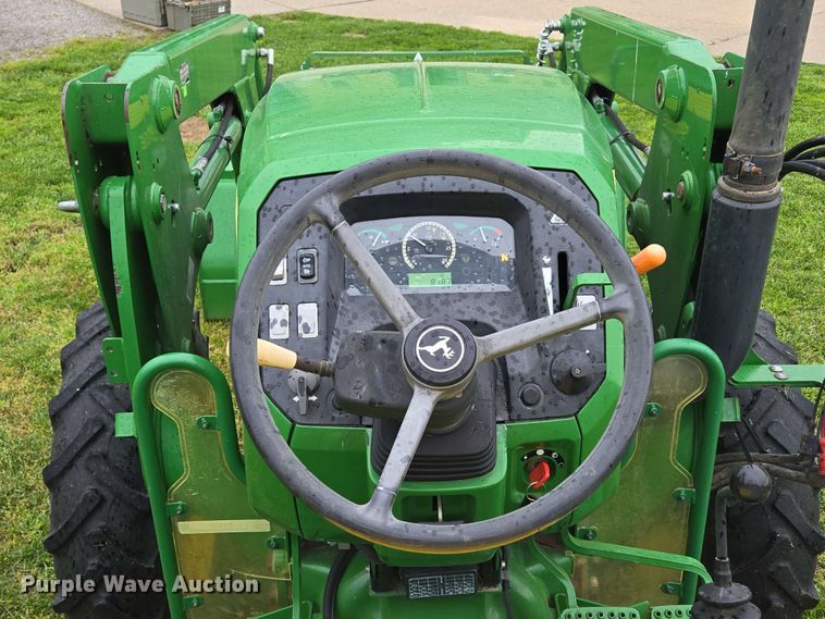 image for item EN3710 2015 John Deere 5075E MFWD tractor
